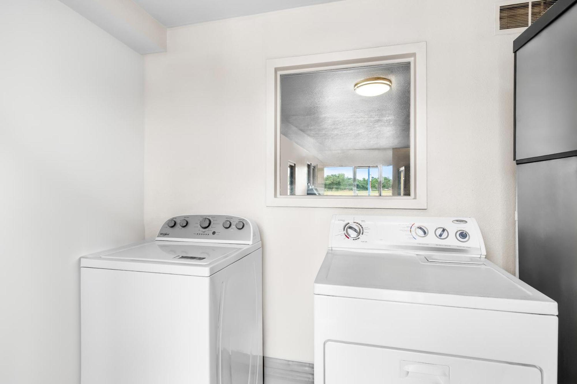 Americas Best Value Inn Stillwater Buitenkant foto