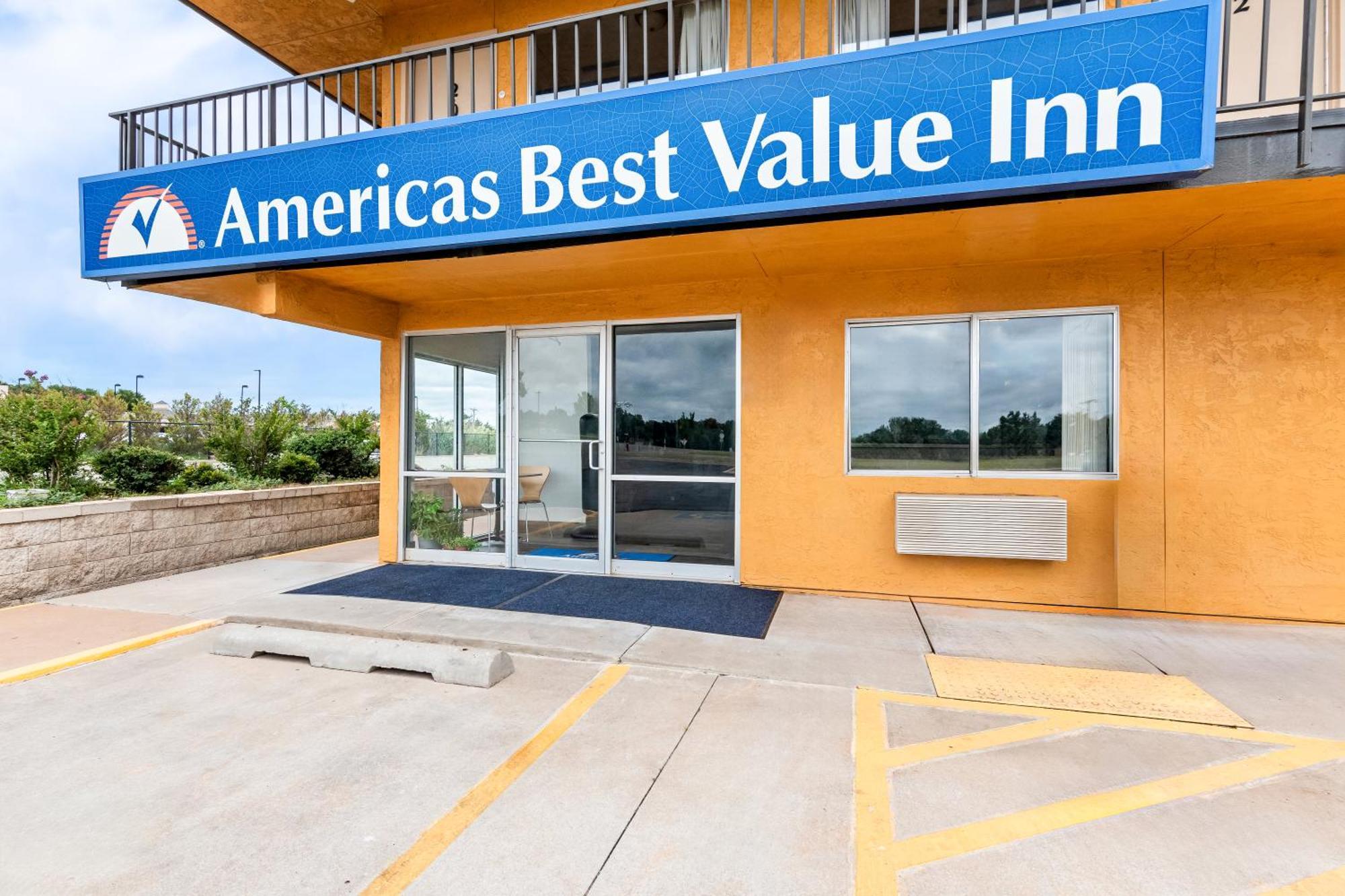Americas Best Value Inn Stillwater Buitenkant foto