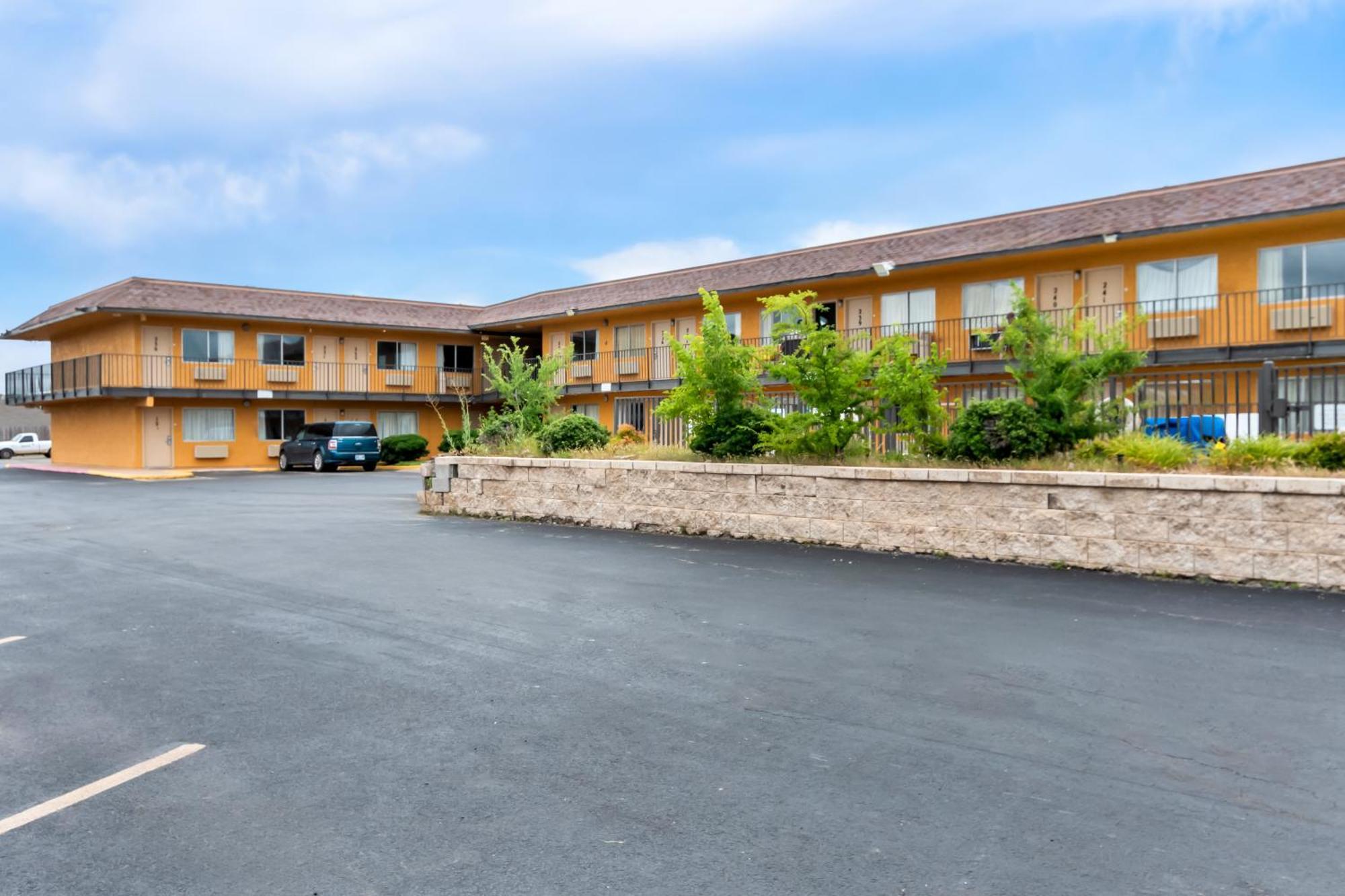 Americas Best Value Inn Stillwater Buitenkant foto
