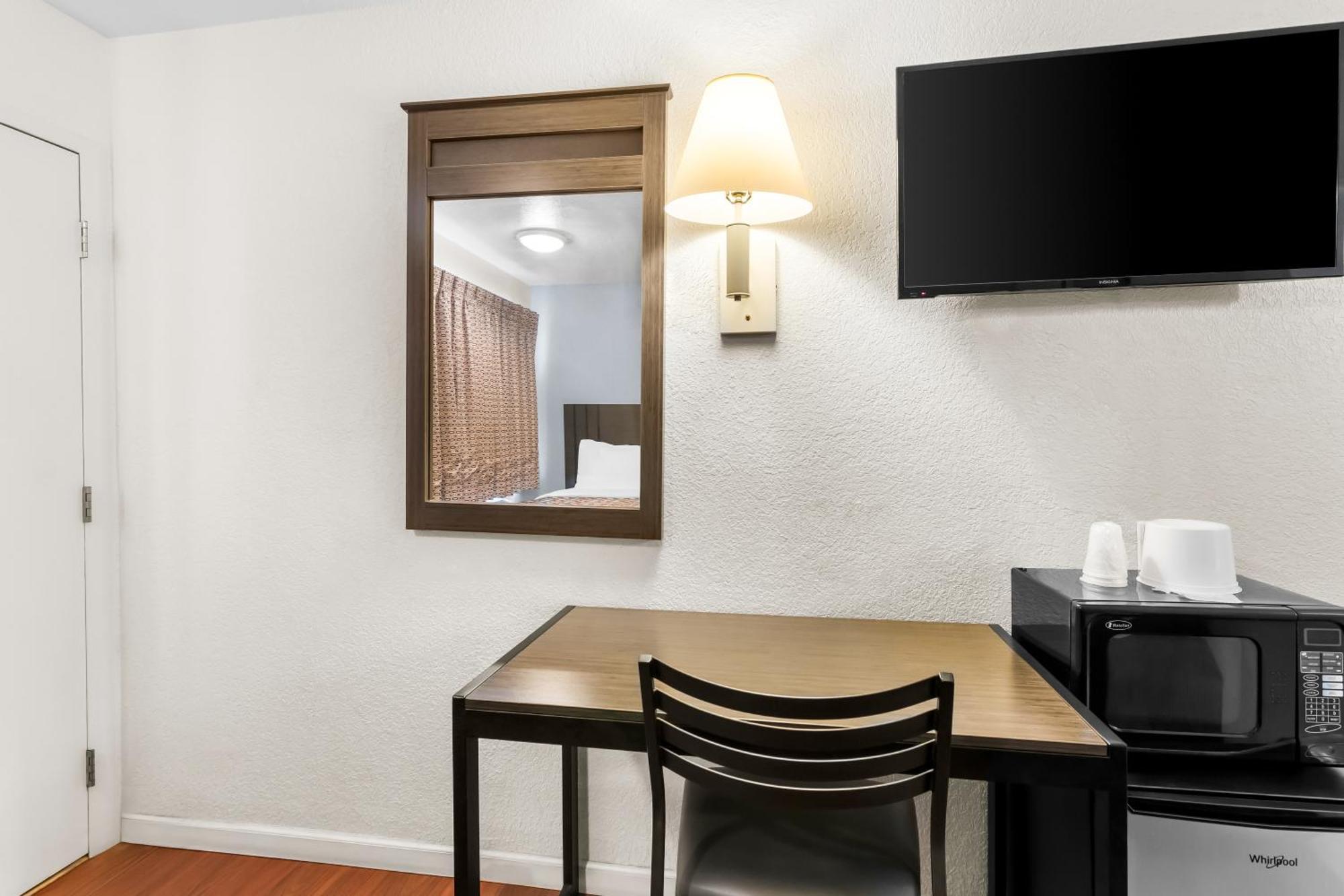 Americas Best Value Inn Stillwater Buitenkant foto