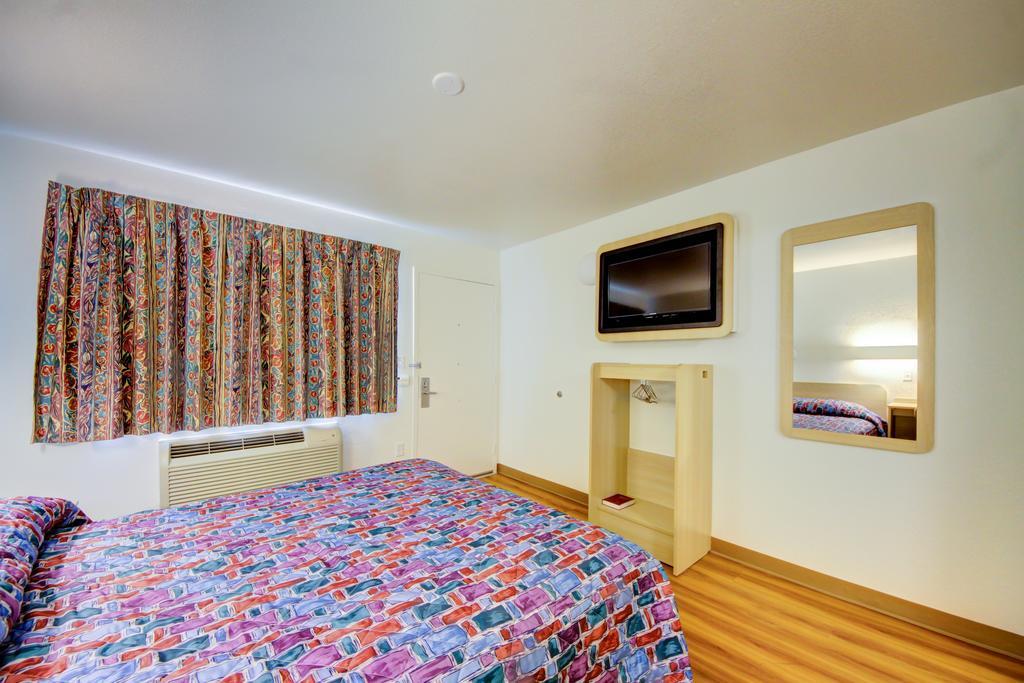 Americas Best Value Inn Stillwater Buitenkant foto