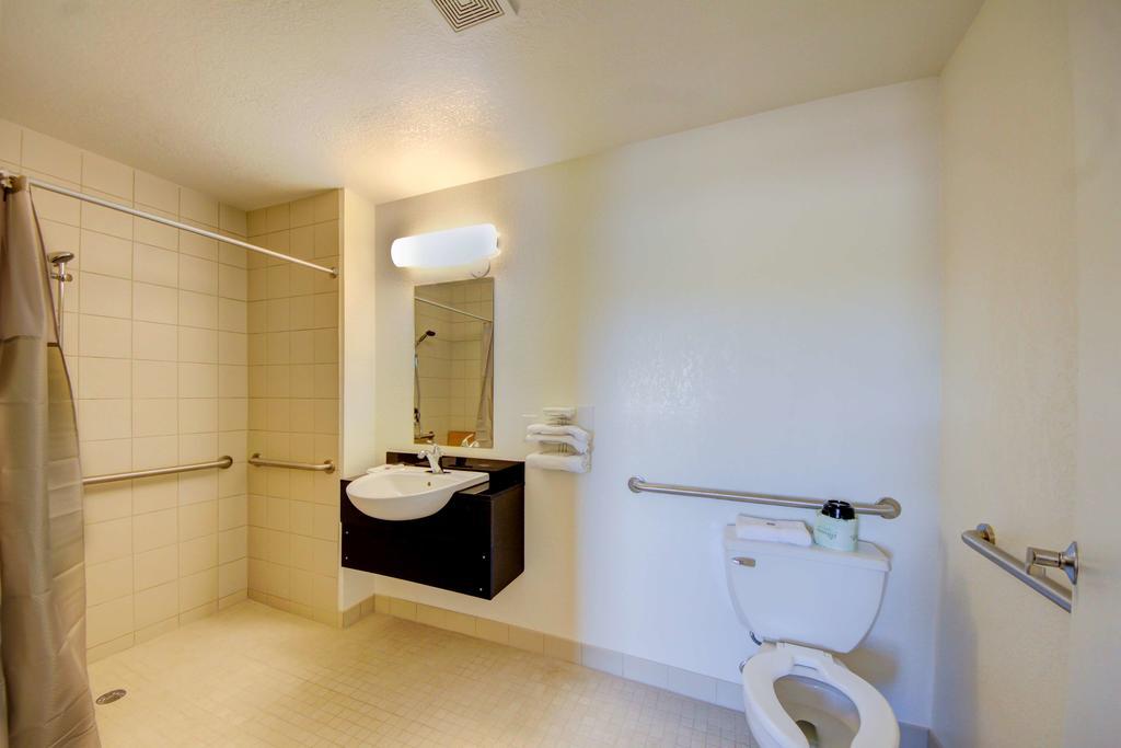 Americas Best Value Inn Stillwater Buitenkant foto