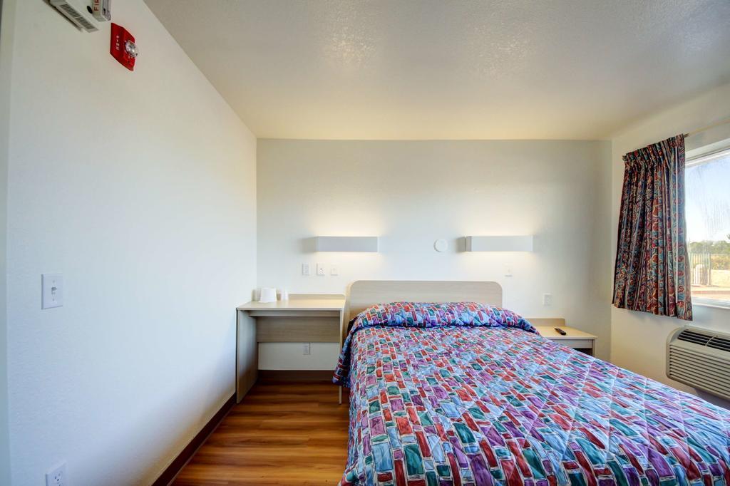 Americas Best Value Inn Stillwater Buitenkant foto