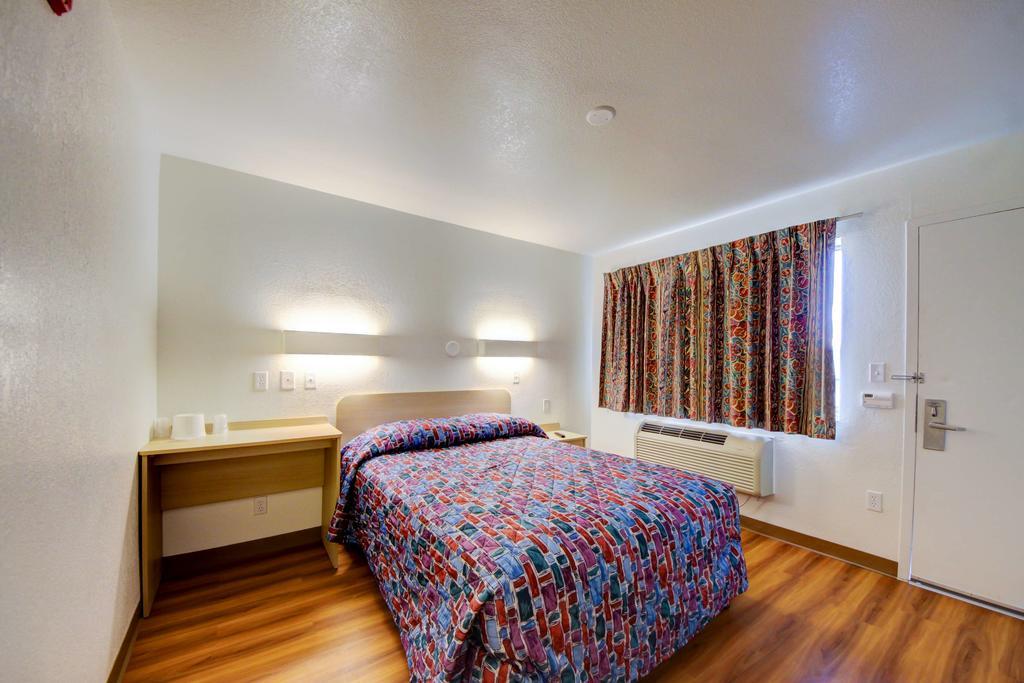 Americas Best Value Inn Stillwater Buitenkant foto