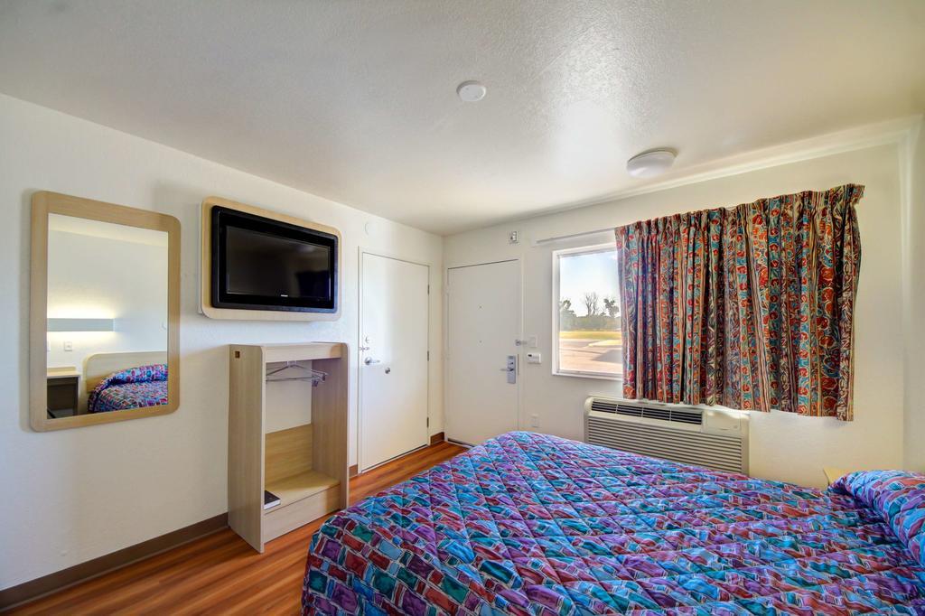 Americas Best Value Inn Stillwater Buitenkant foto