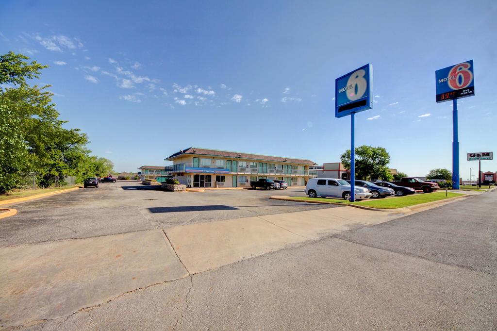 Americas Best Value Inn Stillwater Buitenkant foto